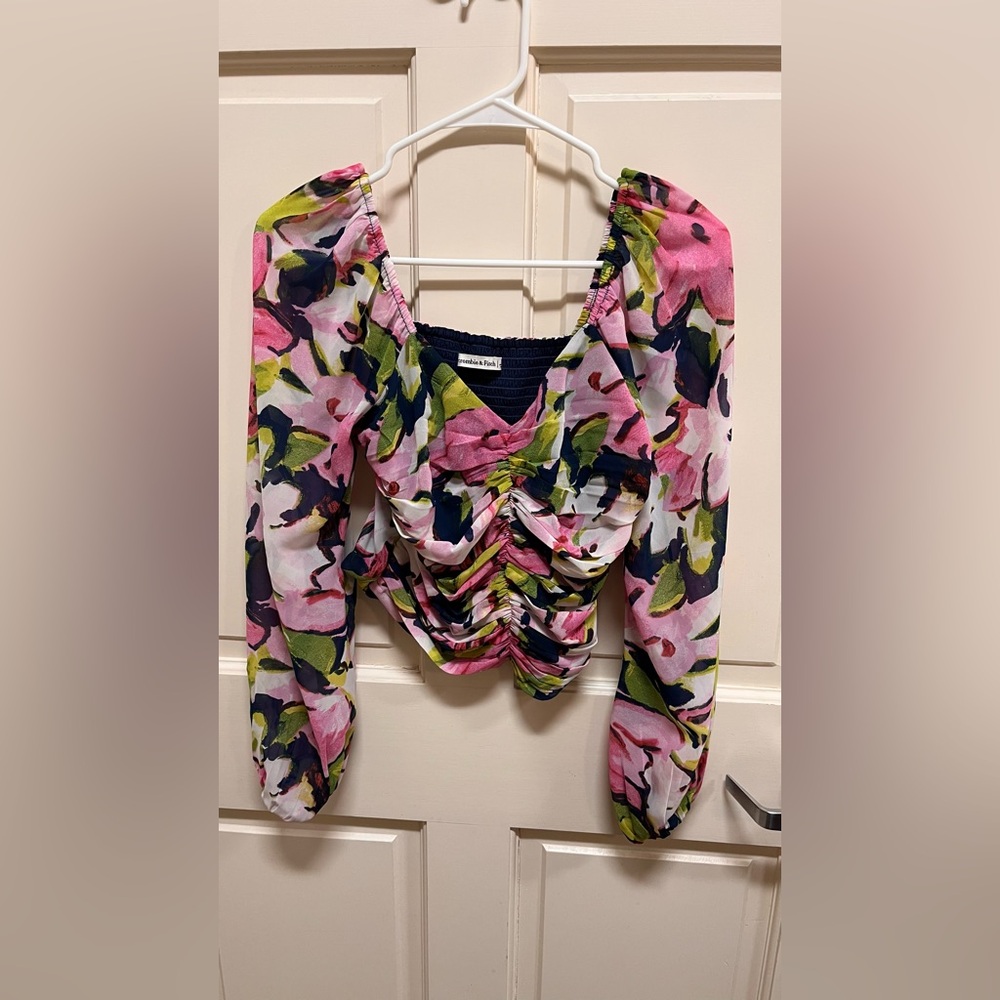 Abercrombie & Fitch floral cropped long sleeve top - S